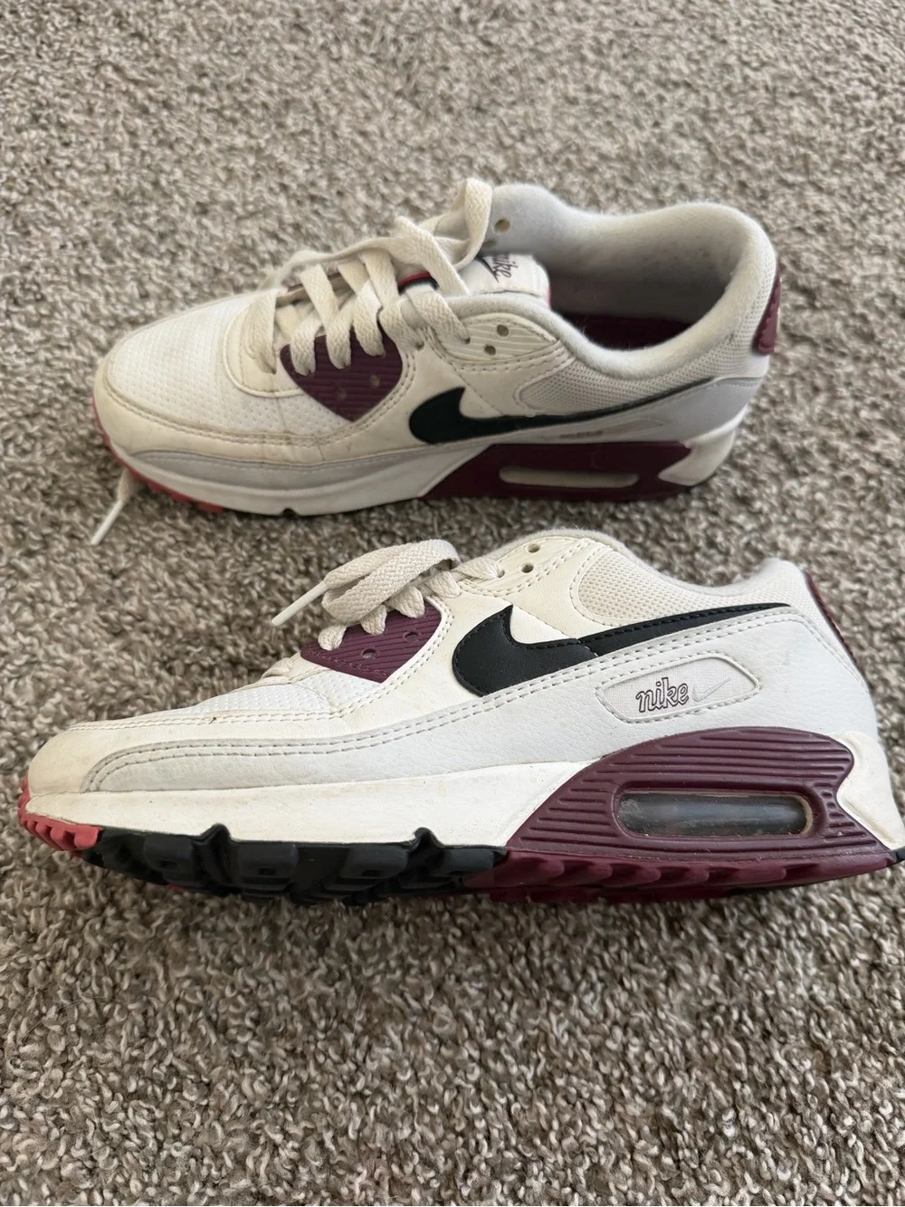 Nike Air Max 90 White Black Burgundy Sneakers - Picture 1 of 1